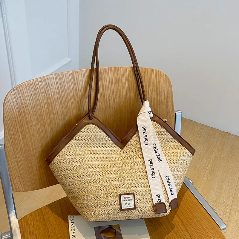 Summer Straw Beach Shoulder Bag Large Capacity New Advanced Texture Joker Female Shoulder Bag Fashion Woven Tote Shoulder Bag