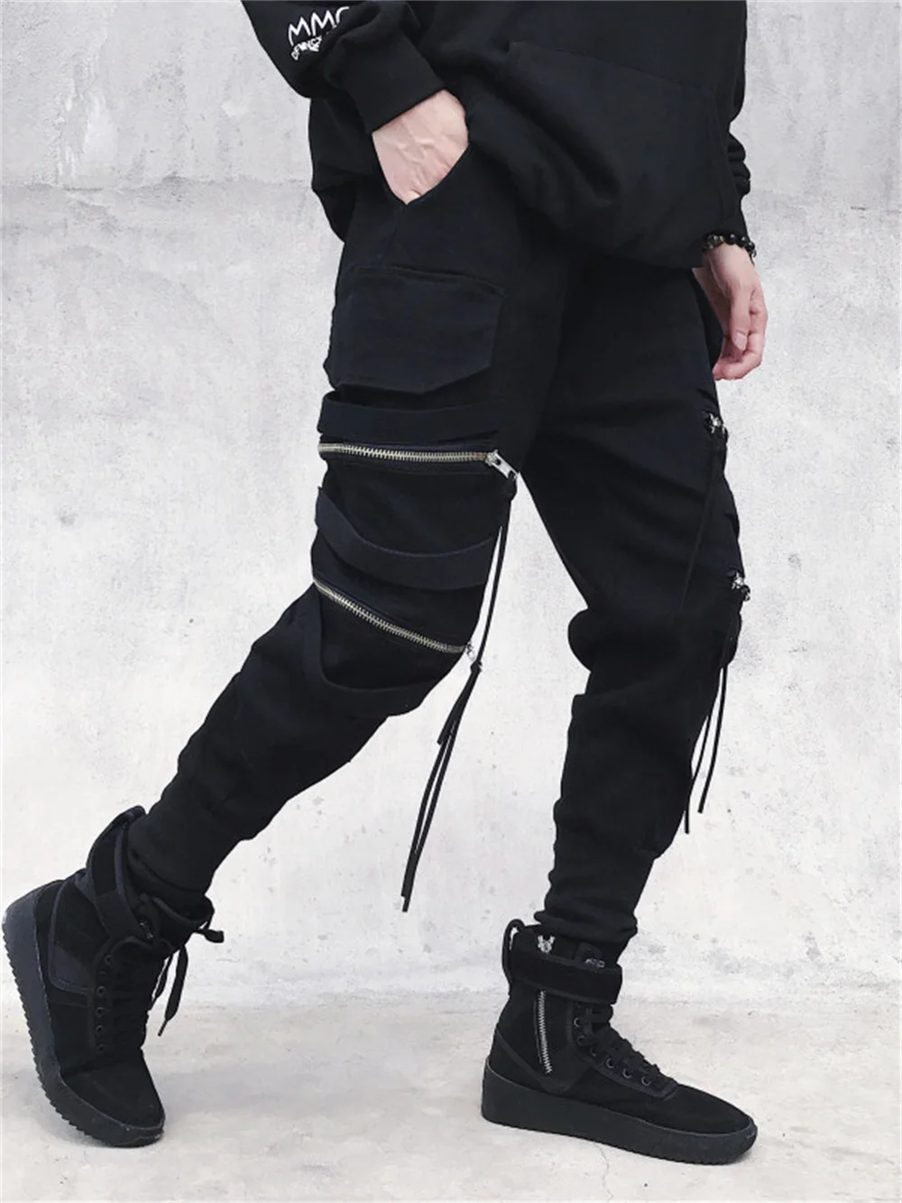 Harajuku Emo Black Cargo Pants Punk Pants Grunge Joggers Men Zipper Ribbon Jogging Techwear Autumn Korean Alt Clothes Male Jeans