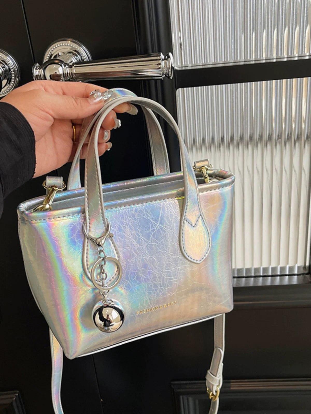 

New Hologram Laser Silver Handbags Women's Totes Fashion Vegetable Basket Bag Versatile Single Shoulder Crossbody Bags Buckets