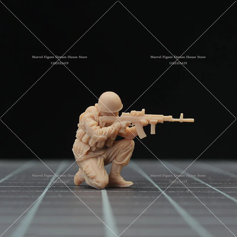 1/64 1/43 Skala 3D-Druck Harz Miniatur Szene Zubehör Puppe Weißes Modell Unpanited Russische Soldaten Mini Actionfigur