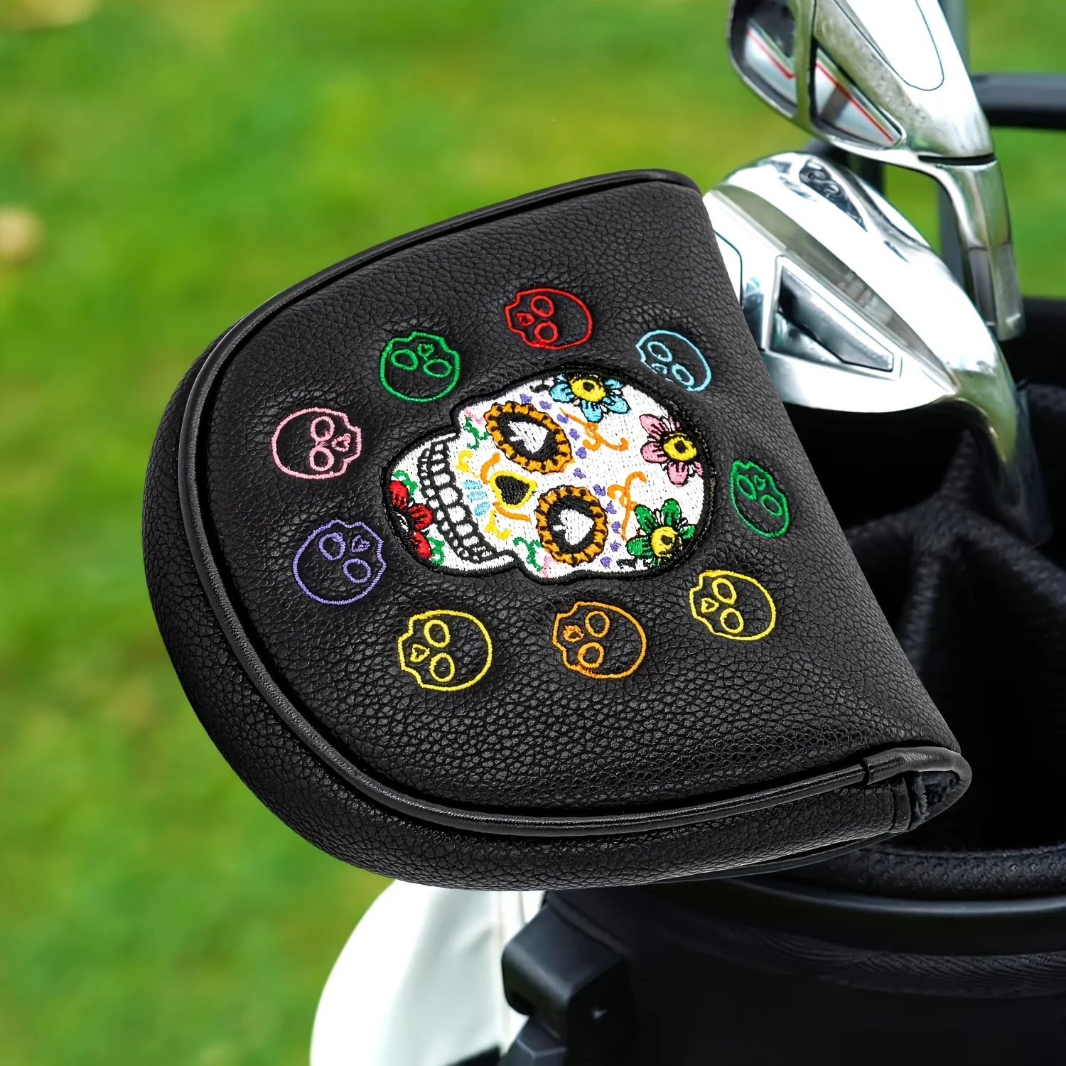 1pc Putter Head Cover with Skull Pattern - Magnetic Closure PU Shell with Fluffy Lining And Cute Cartoon, Black Club Headcover