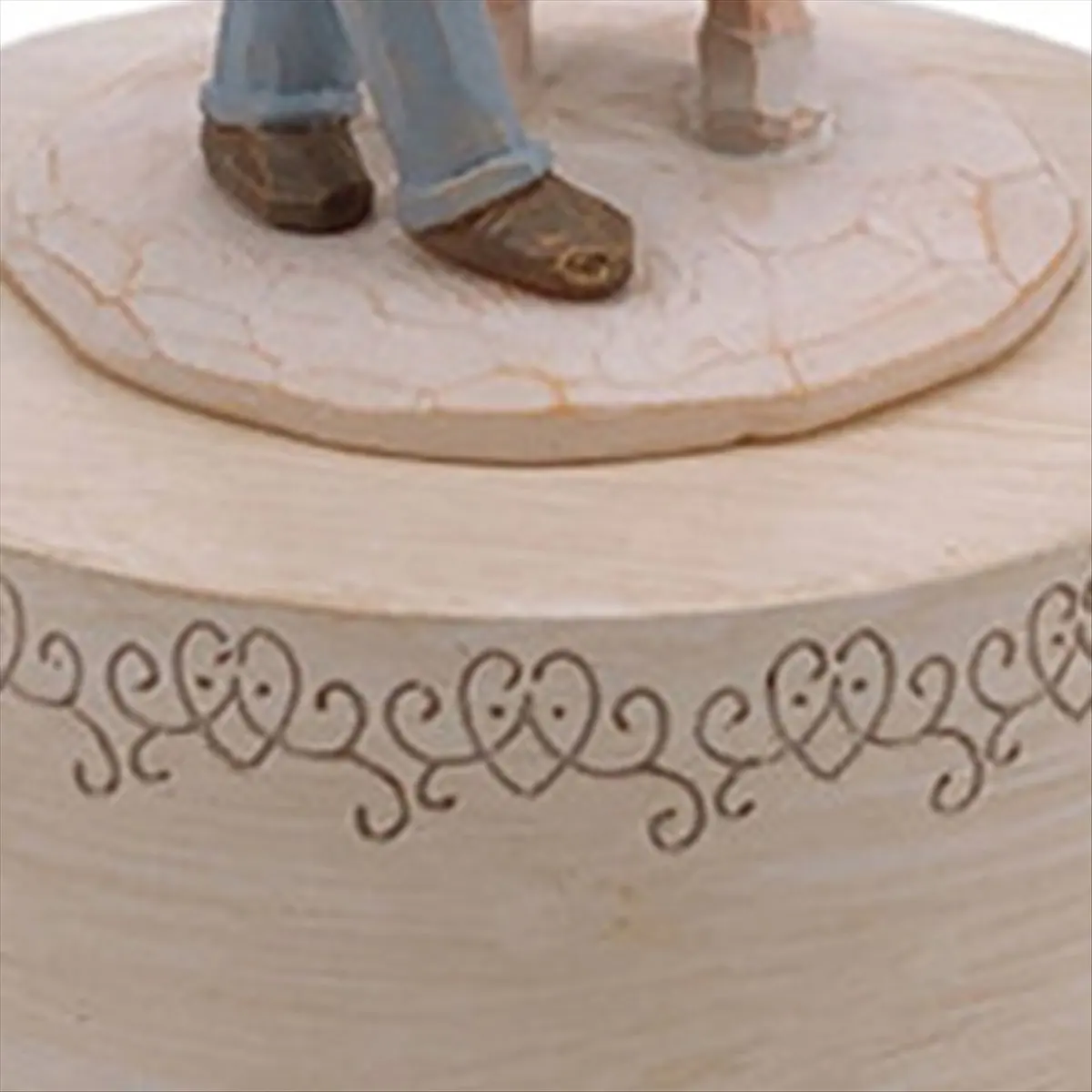 A72P Music Box Gift for Mother Interesting Carved Musical Statue Thanksgiving Birthday Gift for Mom Rotating Music Box B
