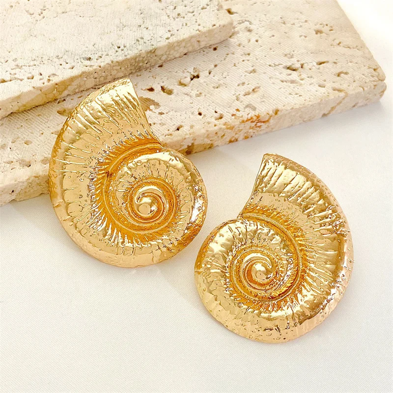 XIALUOKE Vintage Beach Holiday Style Conch Stud Earrings For Women Party Jewelry Gifts