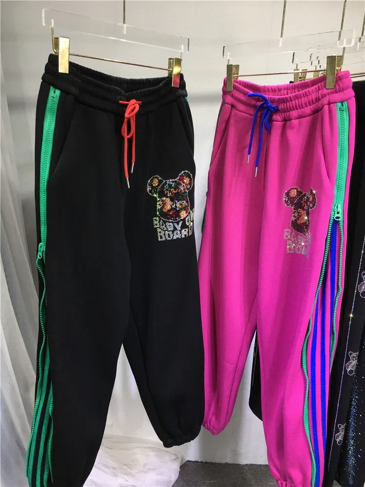 Pantaloni della tuta in pile addensati per le donne nuovi pantaloni Harem Casual in vita elastica autunno inverno orso pantaloni Streetwear con