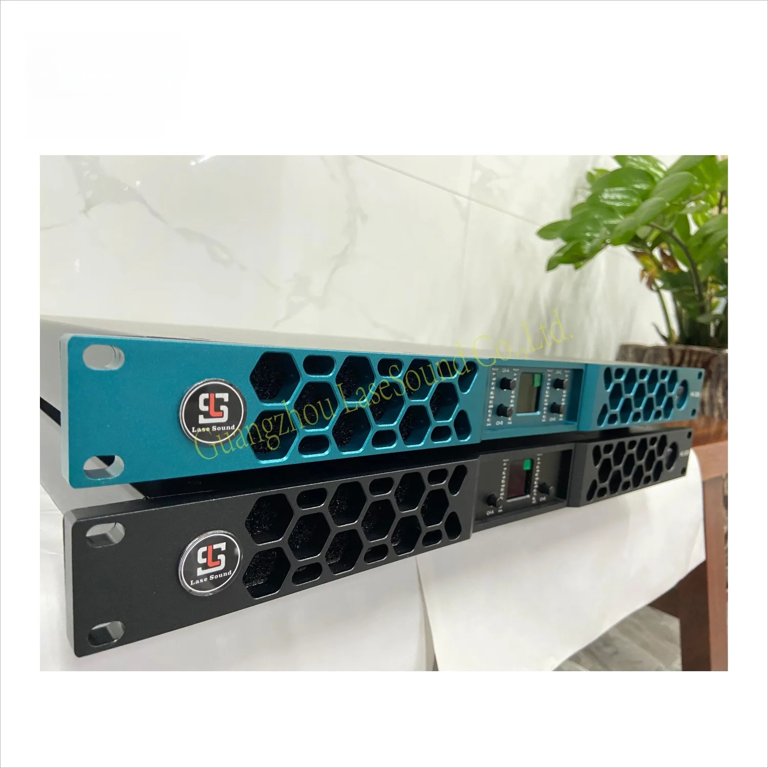 Professional Class a Power Amplifier Music 4 Channel 2000 Watt Power Amplifier