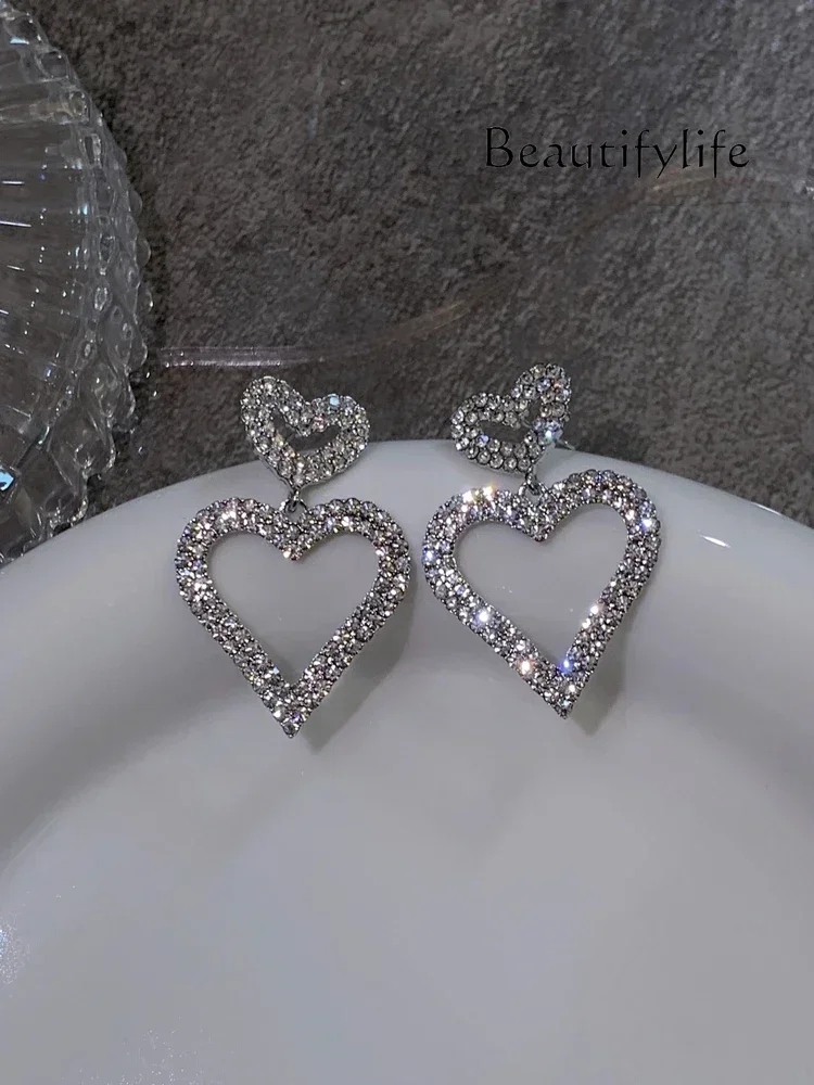 Heart message~ Light luxury niche design full of diamond love earrings, high sense, daily versatile fashion exquisite earrings