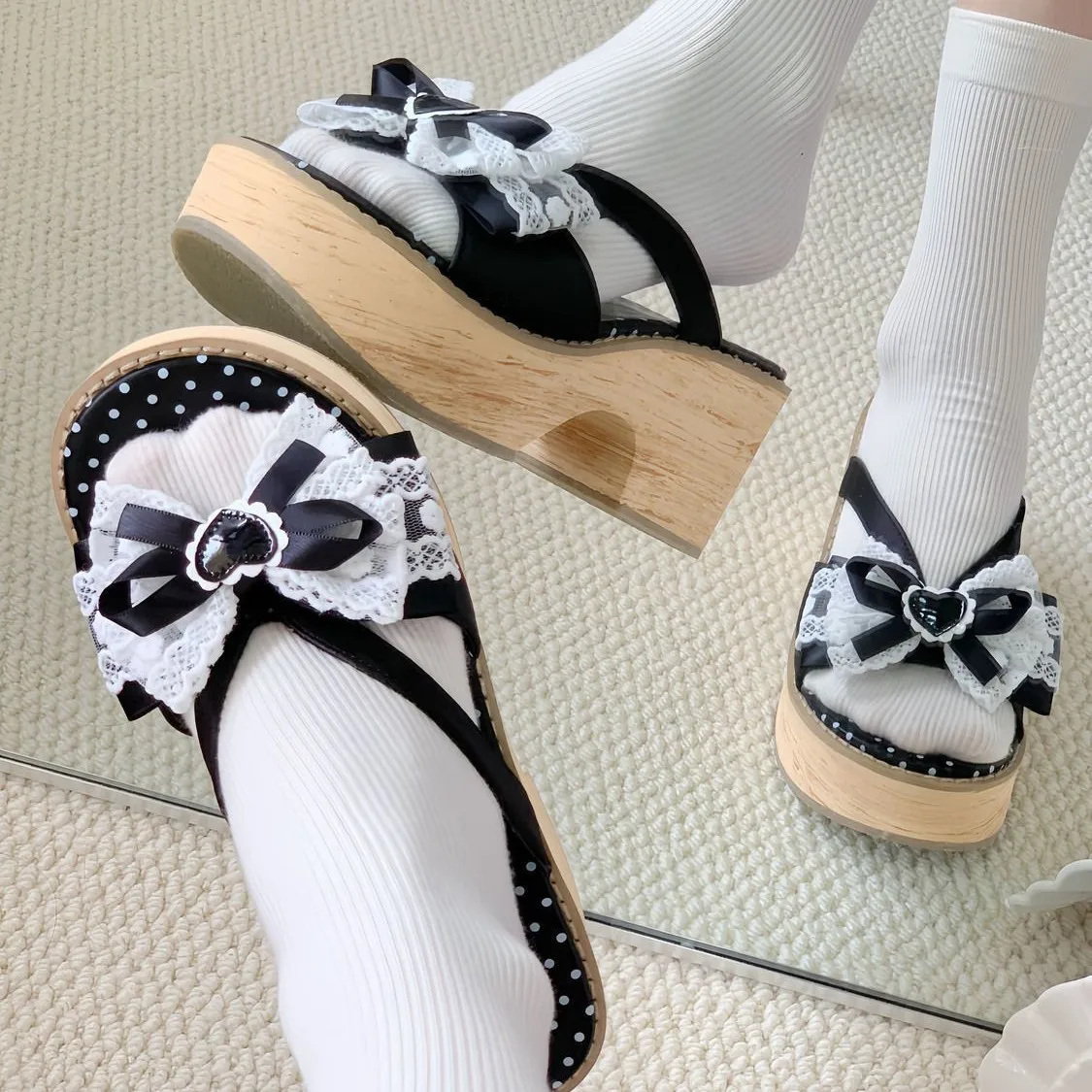 Lolita Sandali giapponesi Scarpe con plateau Innalzamento Kawaii Bow Platform Versione Zoccoli Scarpe Ragazze Cos Sandali per donna Originali