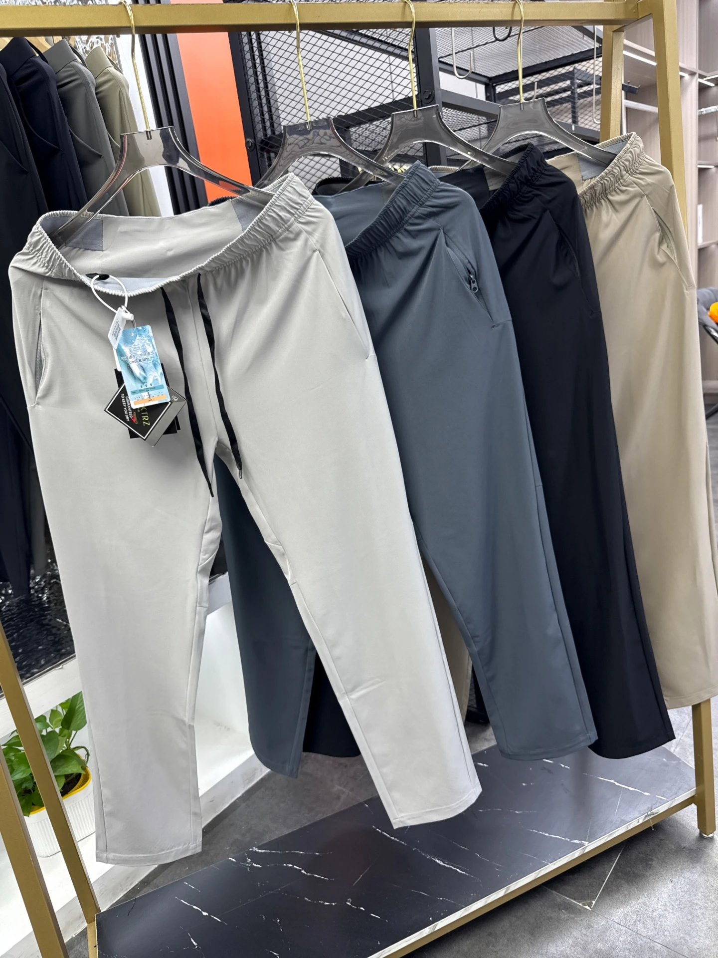 

Ультратонкие спортивные брюки Qui-Dry для мужчин, летние уличные повседневные брюки на молнии с невидимыми подвесками и прямыми штанинами