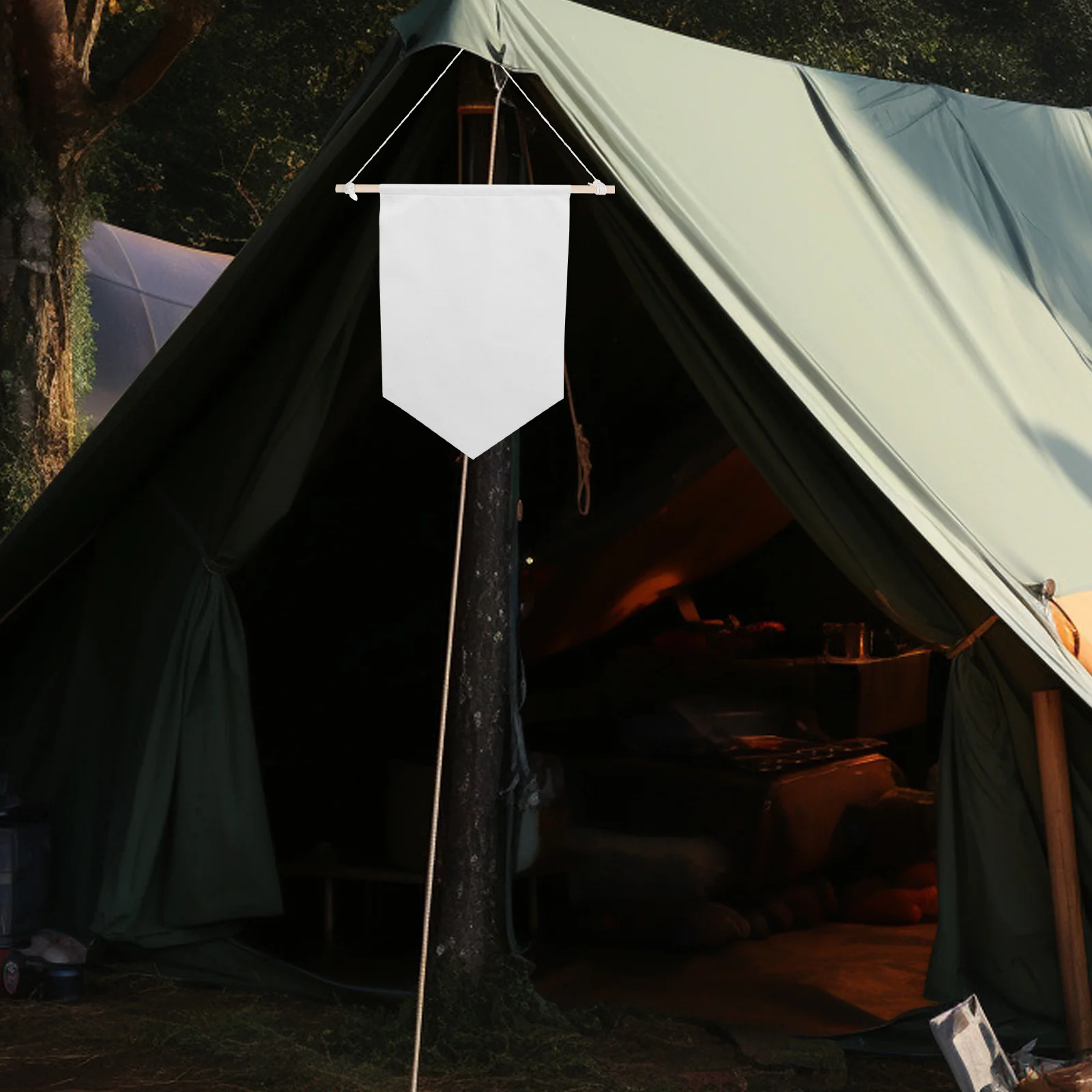 

2Pcs Wooden Banner Hanger Outdoor Decorative Flag Pole Bracket for Garden Hanging Tapestries and Banners Versatile Use