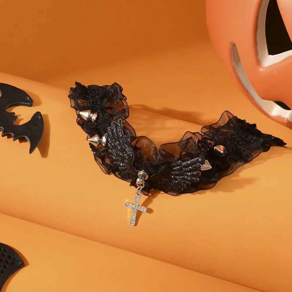 

Lolita Solid Color Women's Necklace Wide Lace Angel Wings Lace Choker Cool Punk Style Leather Necklace Daily Wear