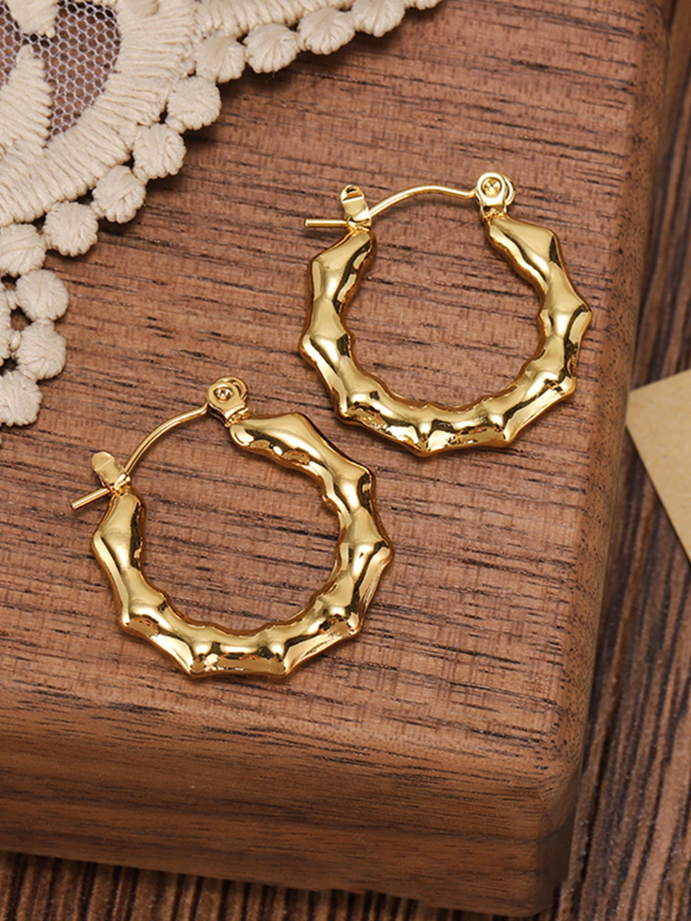 

Geometric Vine C-Shaped Bamboo Joint Ear Decor, Stainless Steel Hollow Fashion Trendy Earrings, Asymmetrical Design, All Seasons