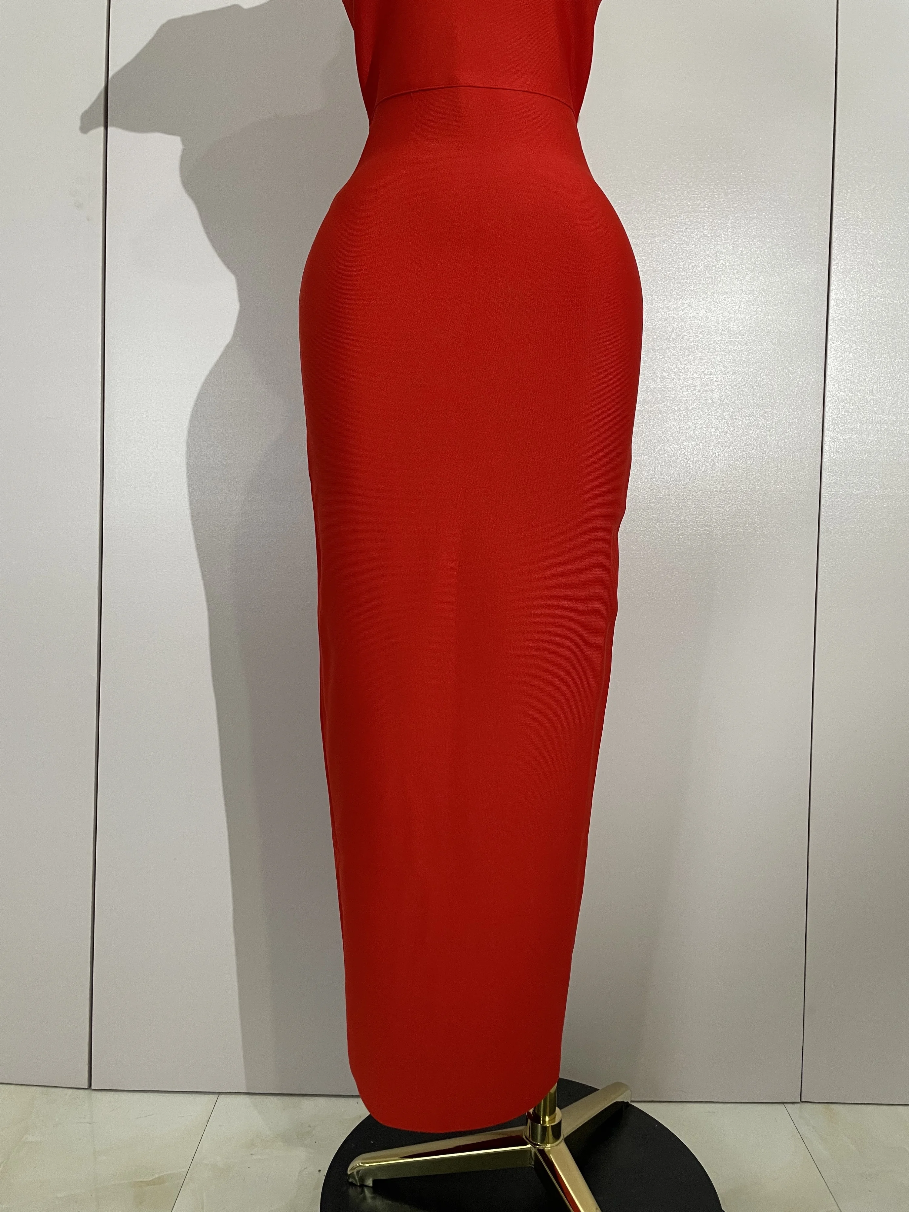 Sukienki damskie na wieczór, studniówkę, do klubu, luksusowe, na urodziny, seksowne, z kwadratowym dekoltem, elastyczne, bandażowe, długie, eleganckie, celebryckie, 2025