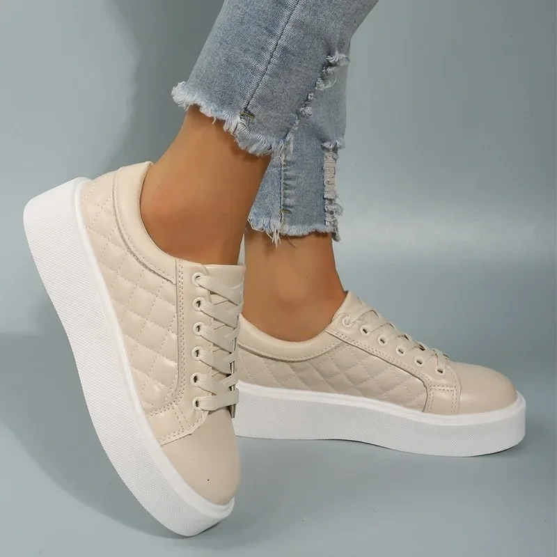 Chaussures en cuir à carreaux surdimensionnées pour femmes, chaussures simples décontractées à lacets, printemps, été, automne, nouveau, 2024