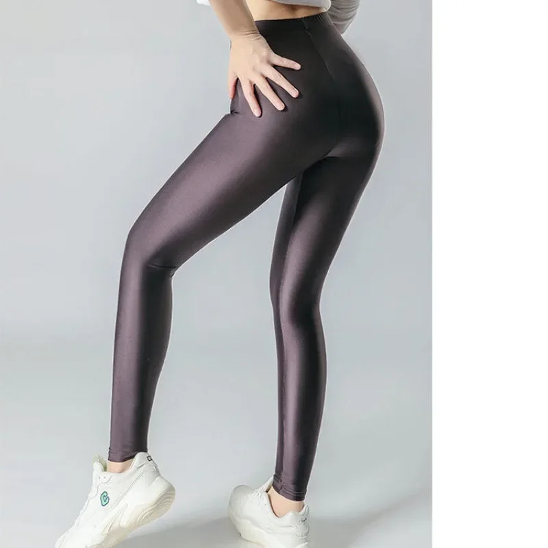 Sexy estate Legging calzamaglia sportiva donna vita alta Yoga fondo lucido pantaloni sportivi Skinny Fitness abbigliamento donna nuovo