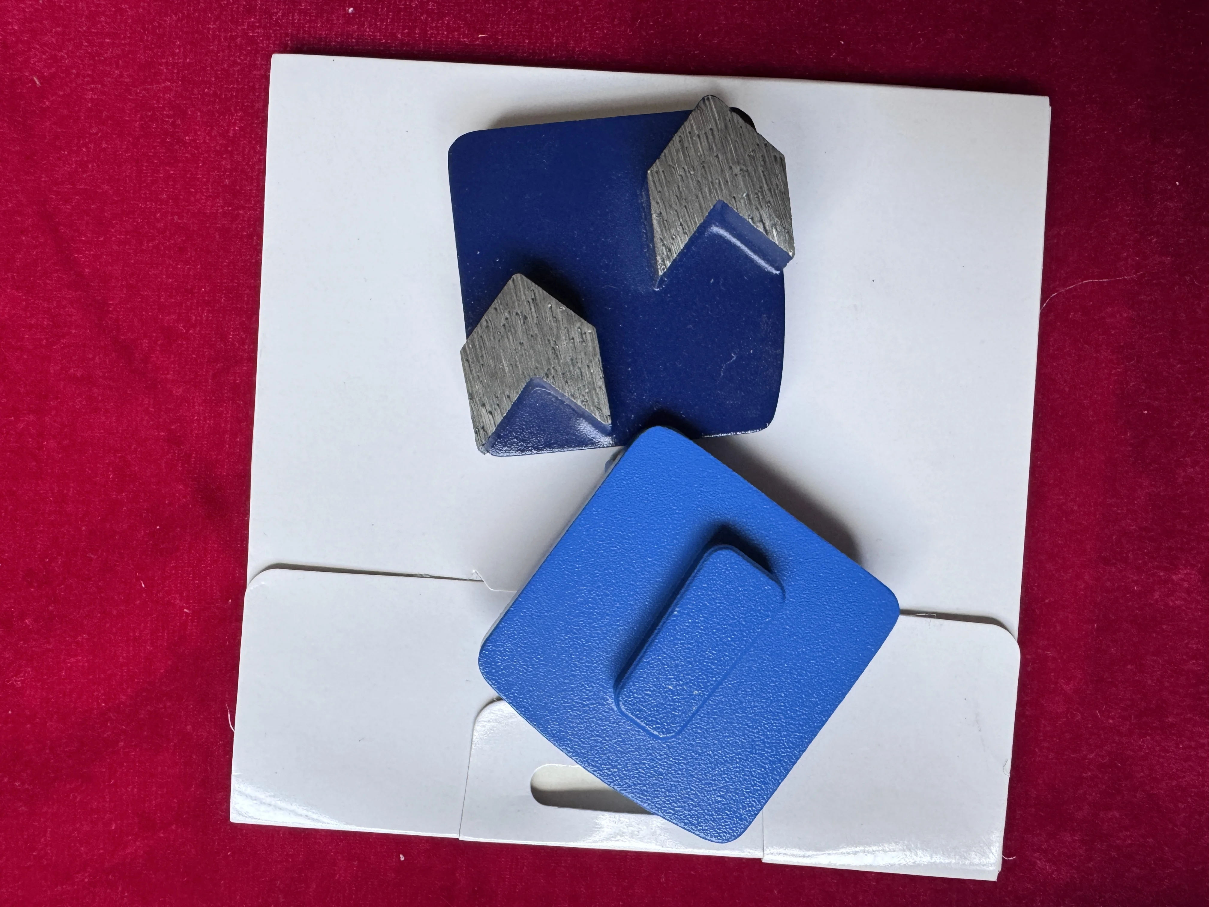 

Китай Производитель алмазных инструментов HTC Алмазные инструменты с двойными сегментами Абразивная прокладка для камня, бетона