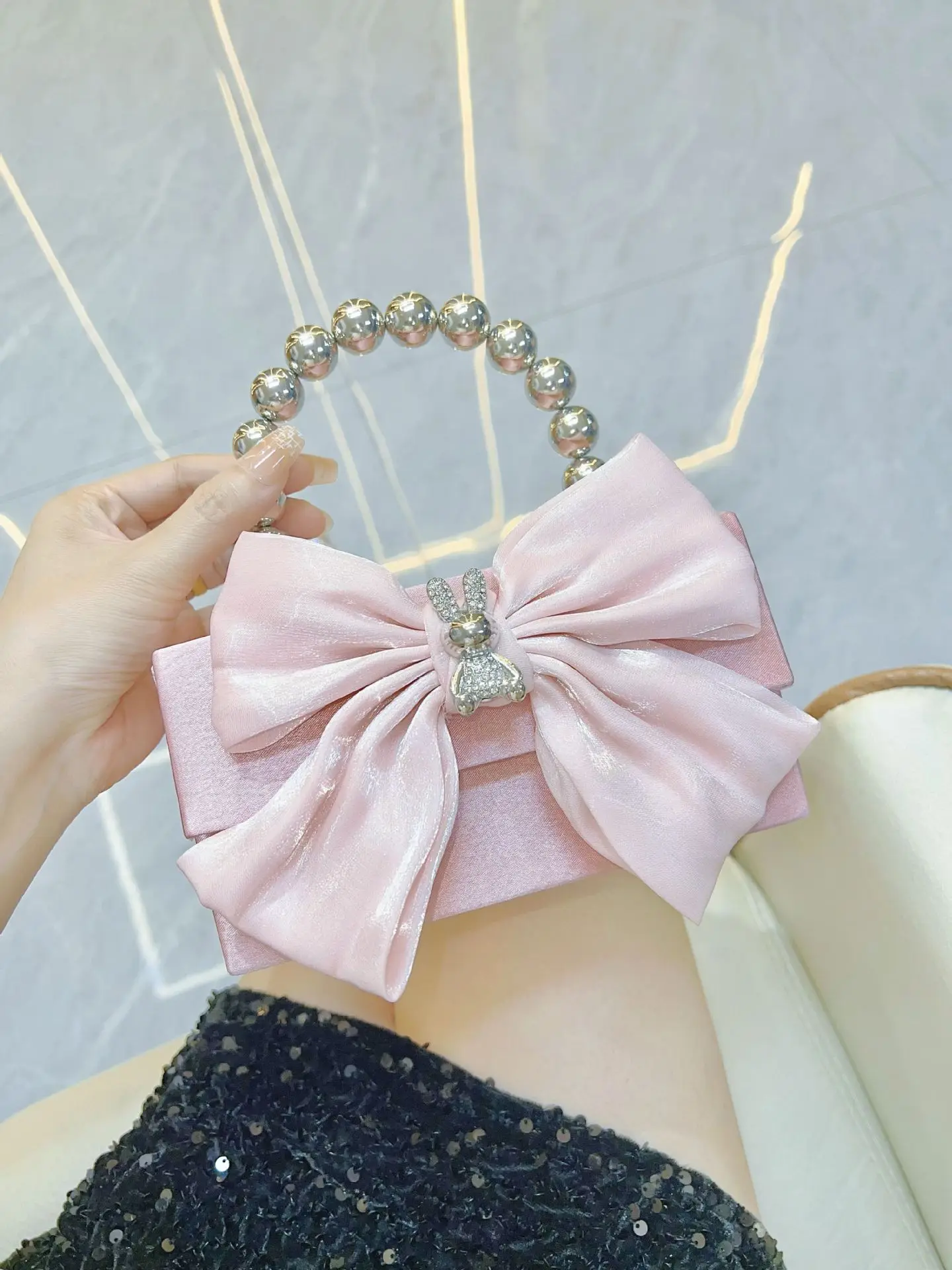 

New aron Color Silk Satin Clutch Bag for Evening Par Wedding Fem Handbag Small Square Chain oulder Crossbody eup...