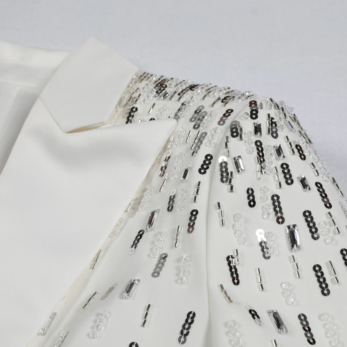 S-3XL Giacca da donna slim per pendolari a maniche lunghe con colletto a Ding di colore di lusso alla moda di alta qualità a due colori