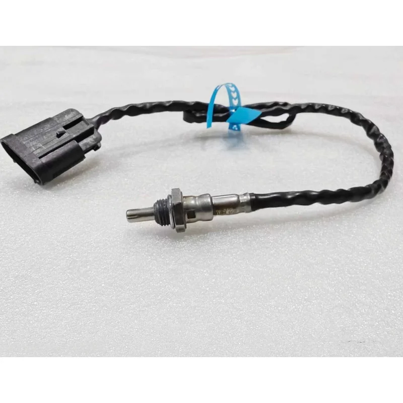 Motorcycle exhaust pipe oxygen sensor For Benelli BJ600GS QJMOTOR SRK600 SRK800