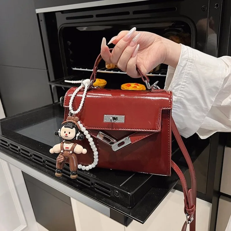 

Elegant Essential Ladies Handbag Sophisticated Shoulder Bag For Women Refined Purse Underarm Bag For Special Times