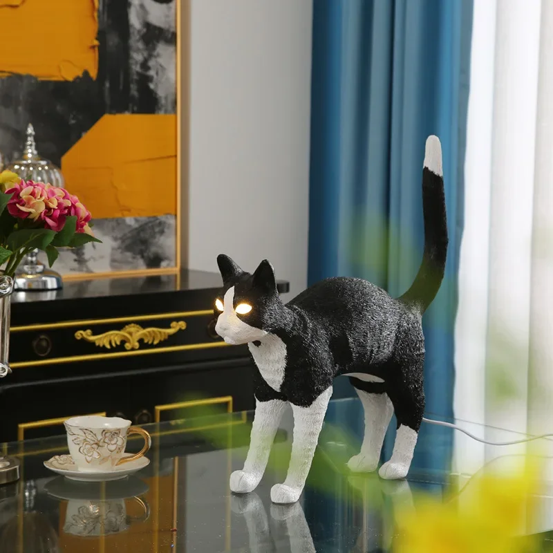 Resin Cat Table Lamps Nordic Bedroom Bedside lamp Animal Desk Lamp Led Light Fixtures art Home Decor Lighting Luminaire