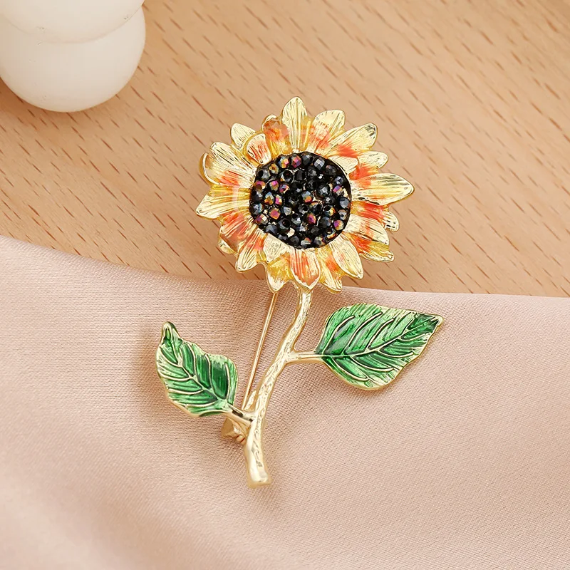 New Enamel Tulip Chrysanthemum Rose Sunflower Flower Brooch for Women Elegant Fashion Classic Flower Weddings Party Brooch Pins view 5