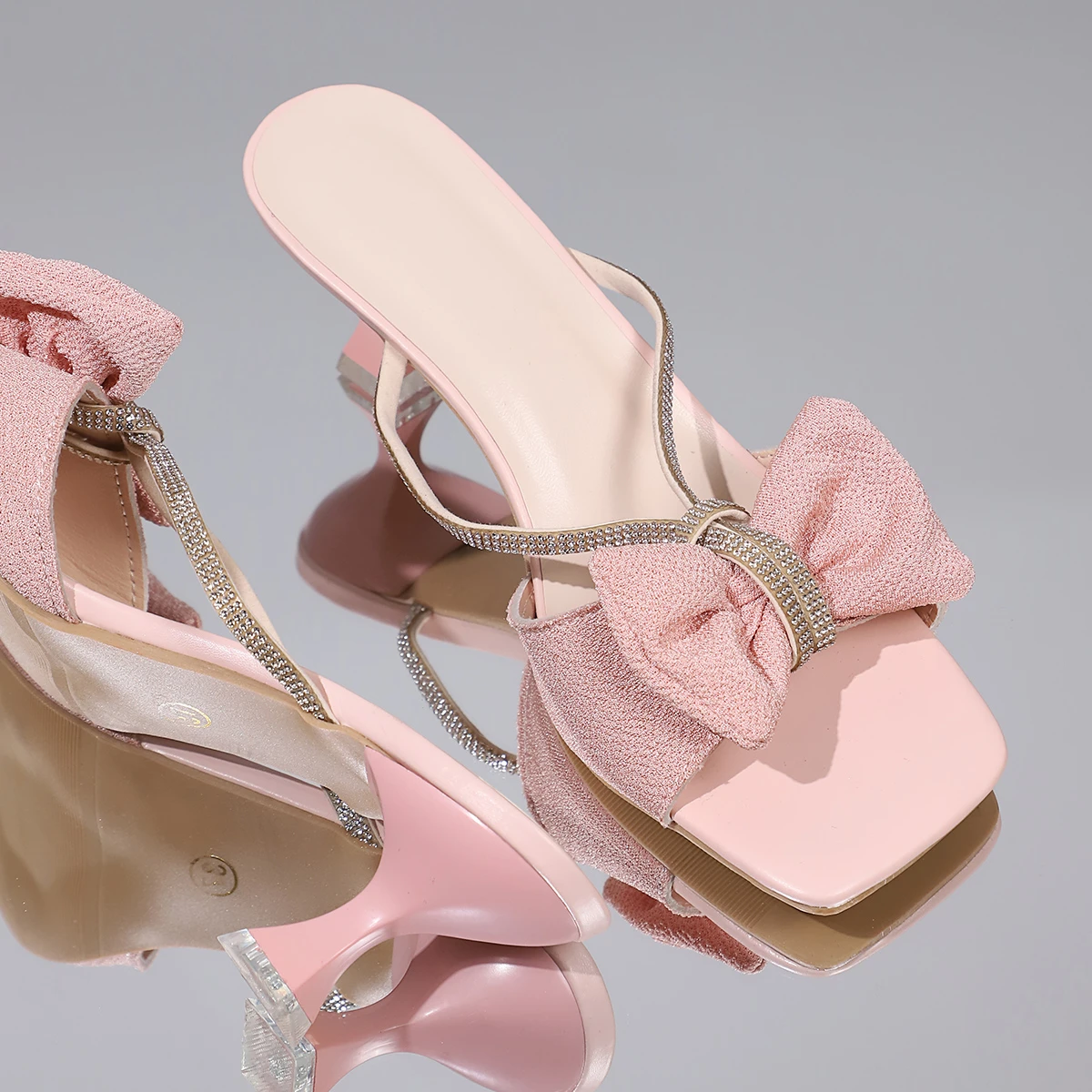 

Sexy Thin High Heels Slippers For Women Summer Fashion Ladies Crystal Bow Sandals Women Pumps 2025 New Pink Black Big Size 43