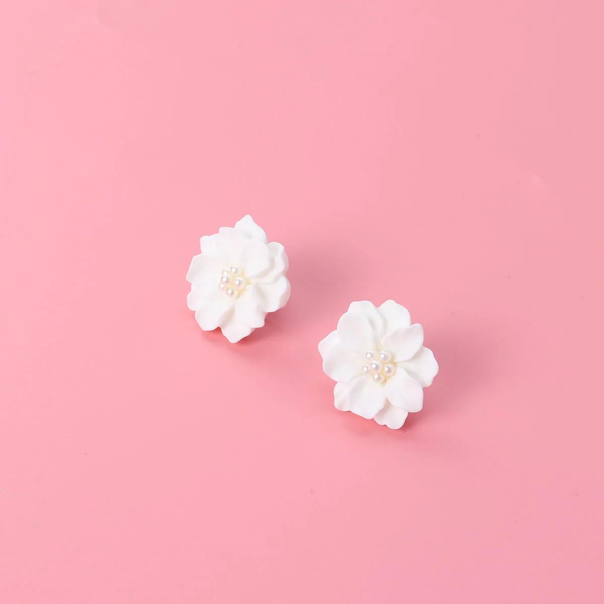 

1Pair Women Earrings Small Fresh Festival Symmetrical Resin Ear Studs and Rings Jewelry Gift (White)