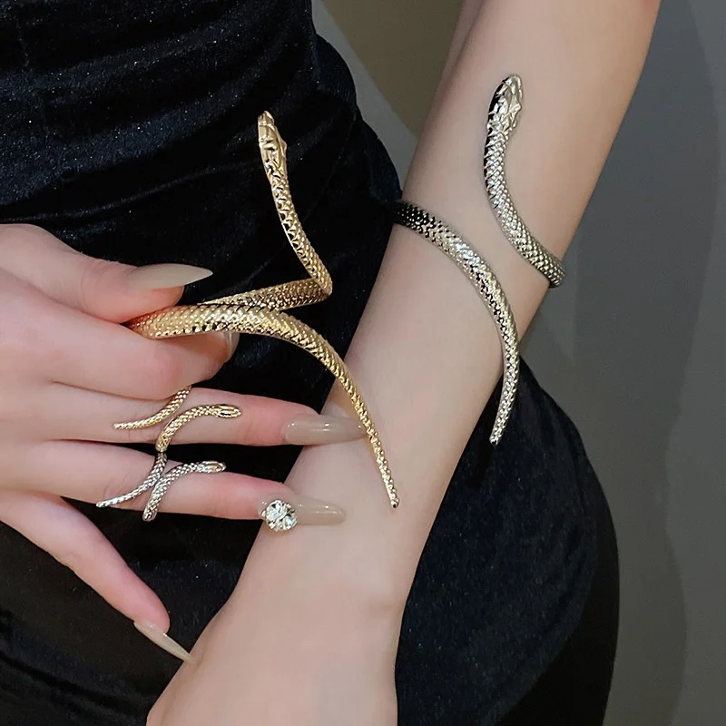 

Faionable Snake aped Bracelet Ring Set for Women Personali Exaggeration High End Feeling Hand Jewelry Cross Border