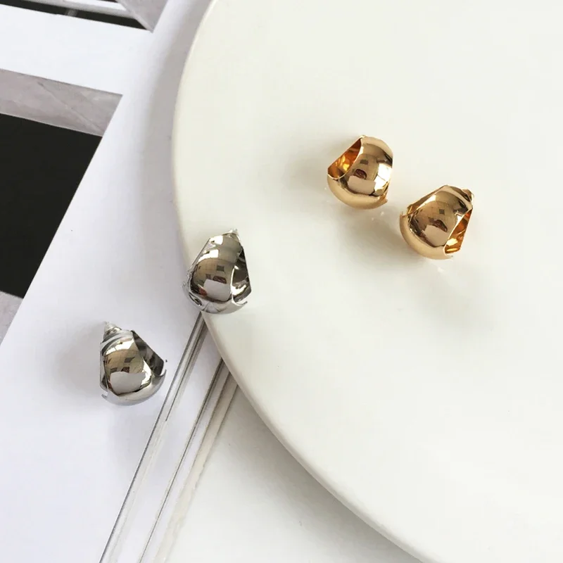 Fashion Jewelry European and American Design Stud Simply Metal Gold Color Earrings For Women Party Gifts Hot Sale Accessories