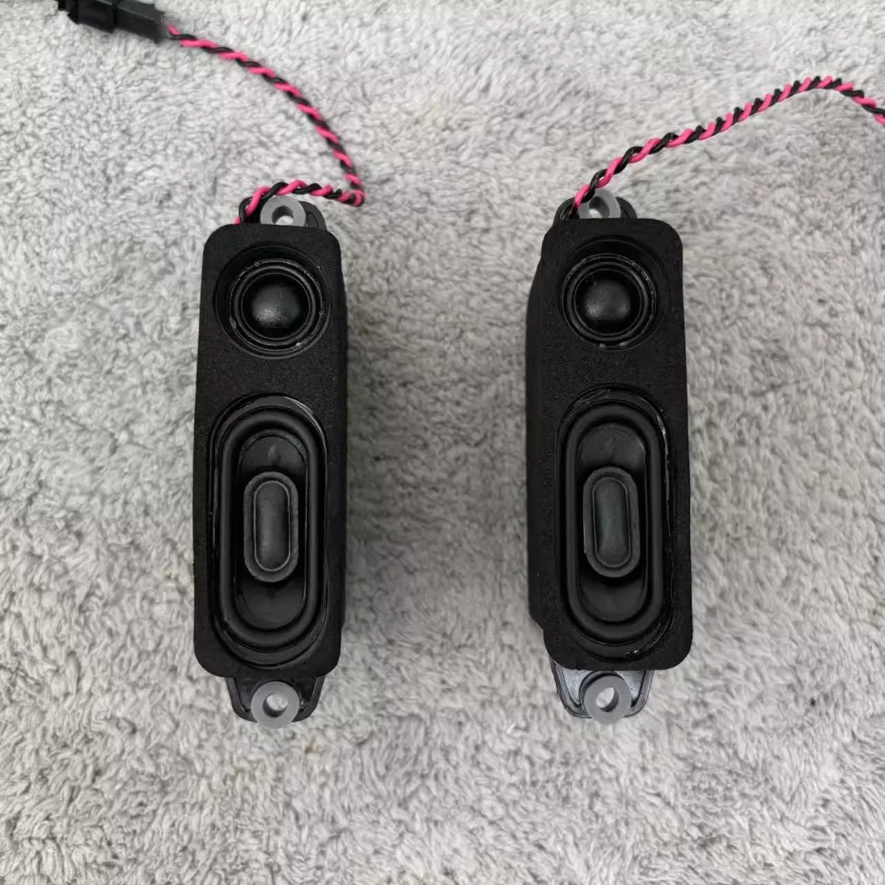 2PCS GHXAMP 2-Way Mini Speaker System 4Ω 3W with Line Control Amplifier Compatibility 80mm*49mm*23mm