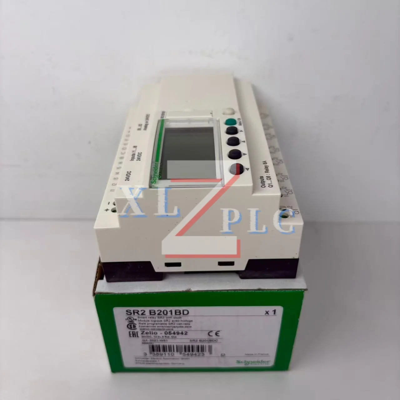 

100% новый программируемый контроллер SR2B201BD