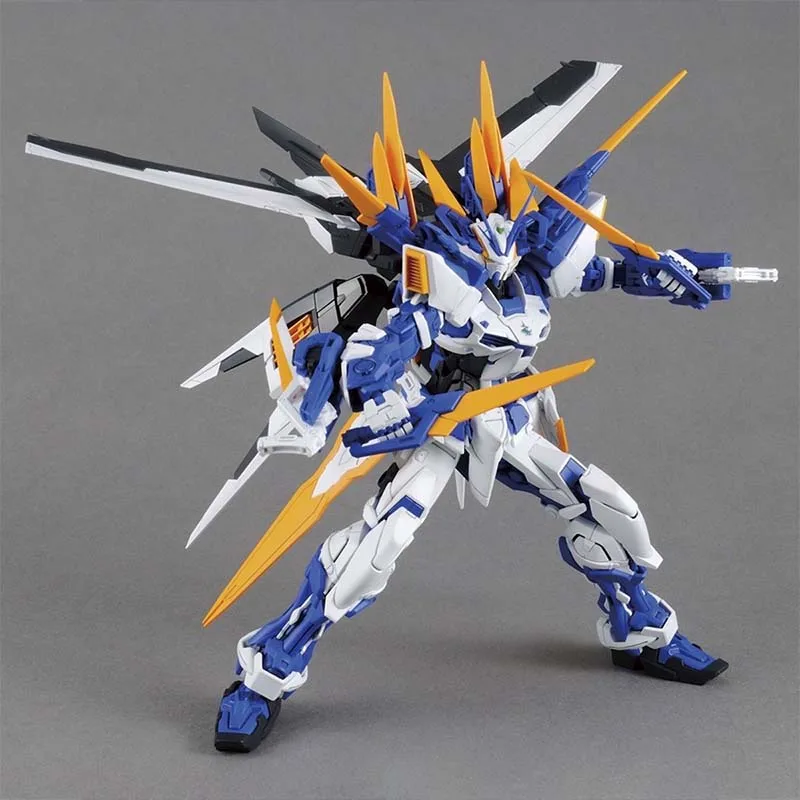 MG Astray Blue Frame Action Figure Gunpla Kit di costruzione Scatola originale Modello giocattolo per fan e collezionisti anime Regalo per ragazzi