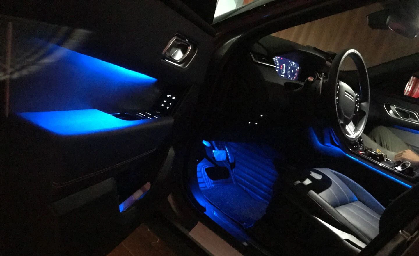 10 Colors For Land Rover Range Rover Velar 2017-2024 Ambient Light Car led Ambient Light Car Decoration Atmosphere Lamp