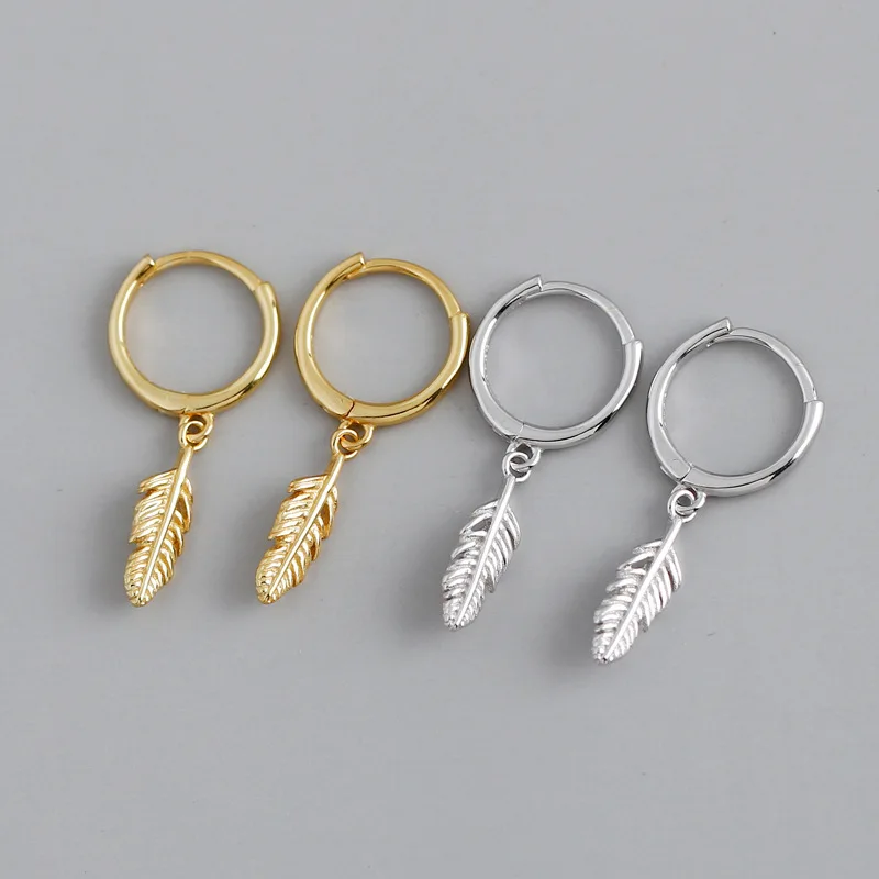 

Women's Fashion Feather Small Hoop Earrings Cute Hollow Leaf Pendant Female Tiny Dangle Earring Accessories Simple Earring Hoops