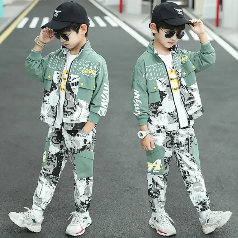 2025 Boys camouflage suit spring autumn new Zhongda childrens baseball suit two piece set childrens camouflage summer camp suit