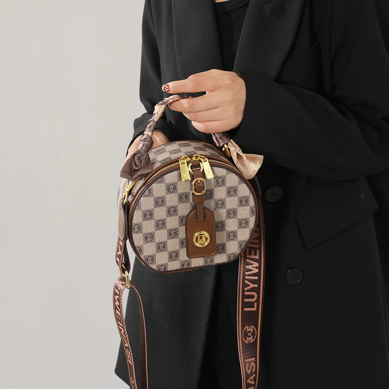 

Versatile Women's Leather Tote Bag Designer Crossbody Shoulder Purse Ladies Chic Handbag For Work