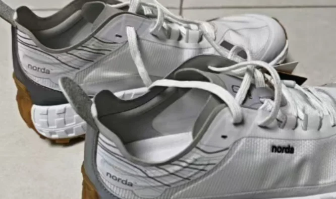 

Men's Professional Running Shoes Non-slip Wear-resistant Sneakers Outdoor Fitness Training Hiking Shoes