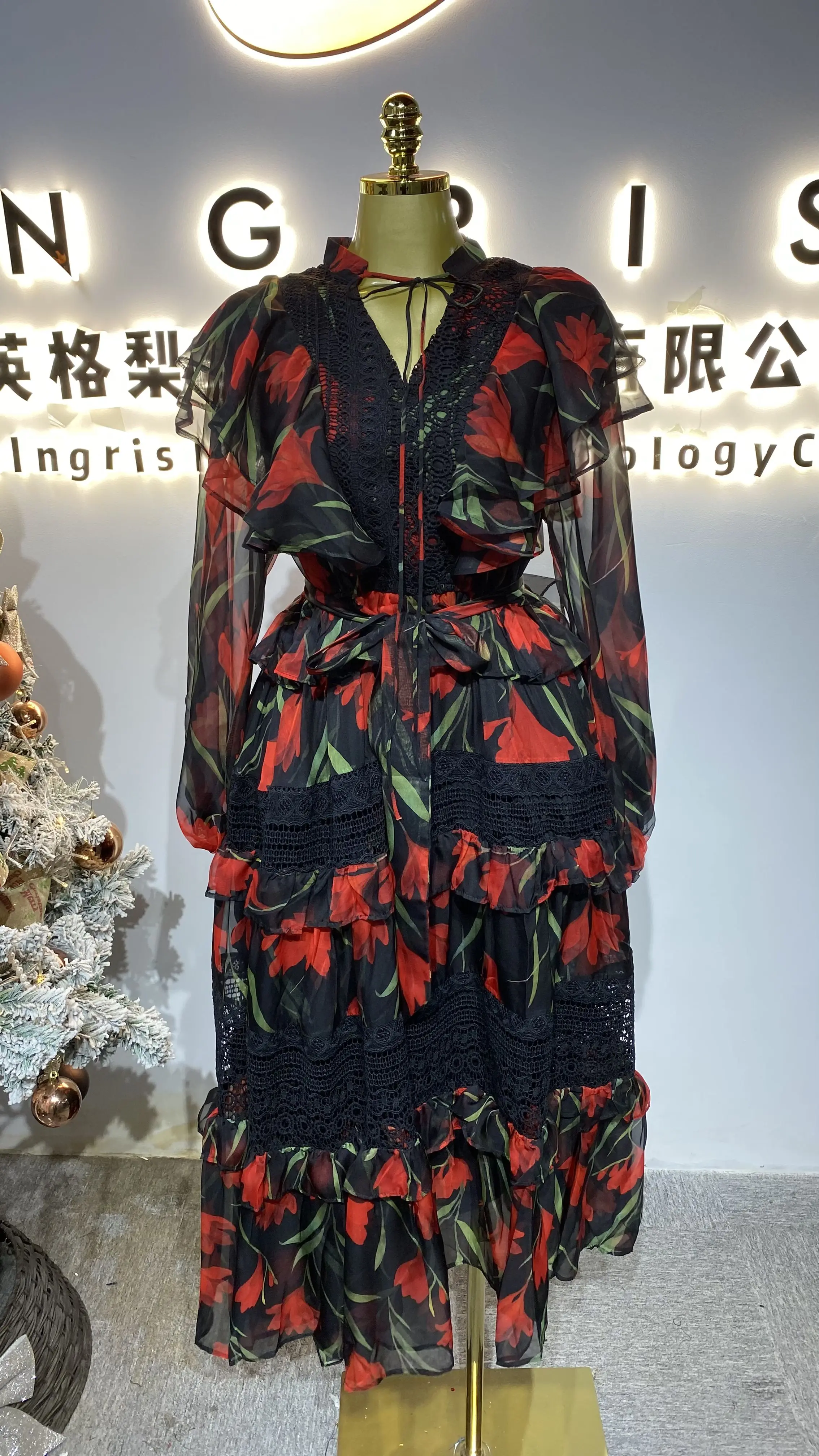 

Casual women's classic long-sleeved maxi dress with floral print and breathable chiffon.-GZXX433