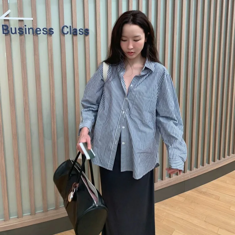 

Loose Long Sve irt Casual Sle Turn-down Collar Vertical Stripes Pattern New Autumn Collection from Dongda Gate Baby Sauce