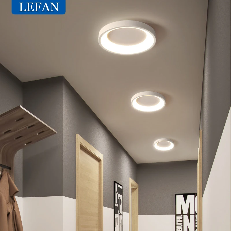 Minimalist Triangle Round LED Ceiling Light - Black & White Modern Lamp for Living Room, Bedroom, Corridor & Entrance Decor