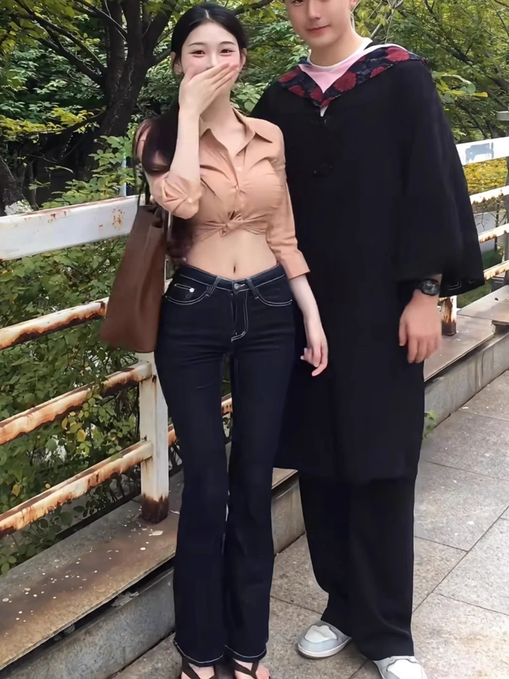 

Ретро-корейские джинсы-клеш с высокой талией для женщин, темно-синие, эластичные, стройнящие, с эффектом подтяжки ягодиц