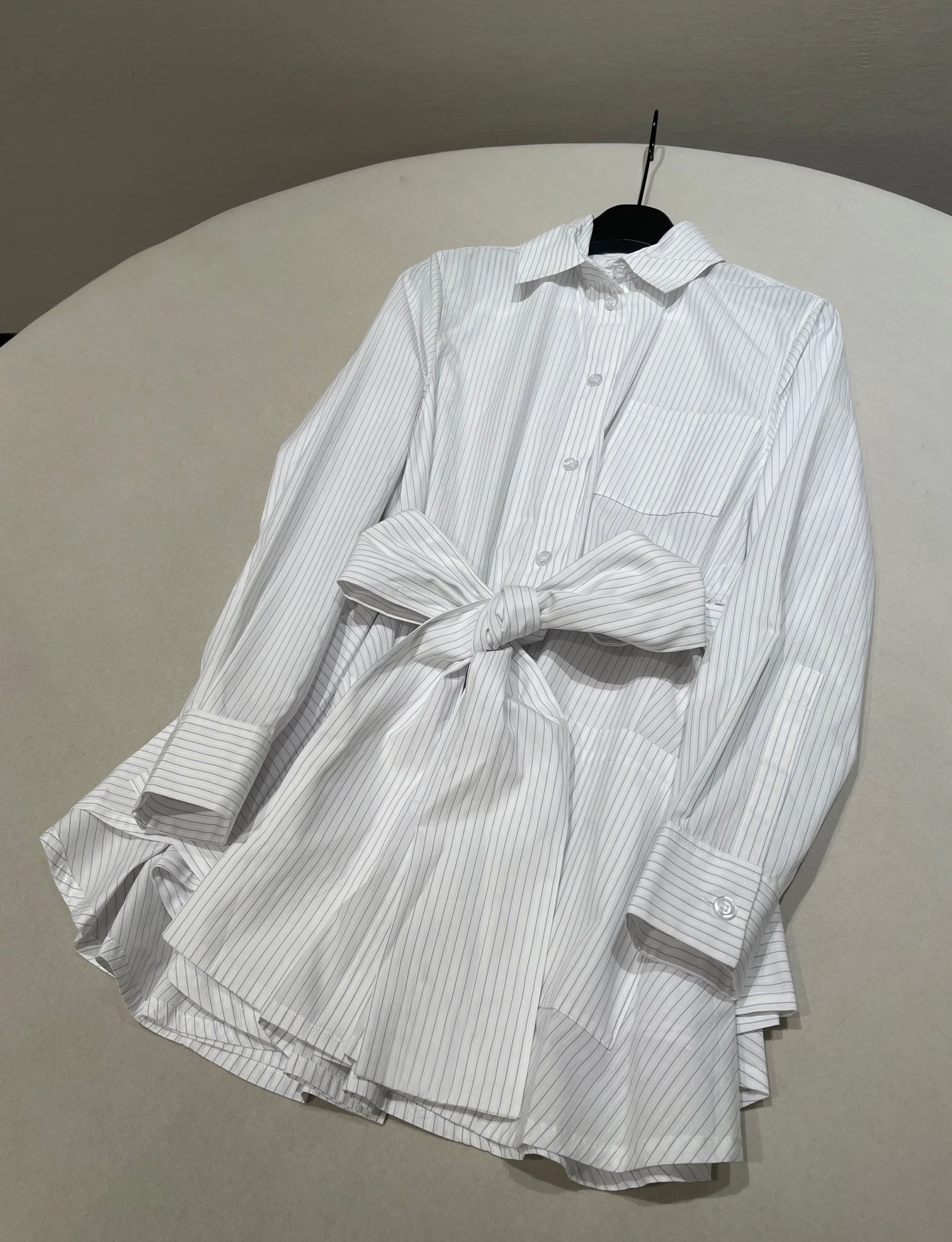 FWRD فستان قميص مخطط أبيض مخطط ربطة عنق فستان قميص مخطط طية صدر السترة فستان قميص أبيض مخطط # FWRD0046