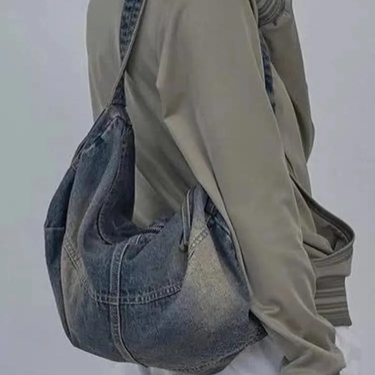Denim fabric patchwork distressed women's single-shoulder bag, niche tote bag, large capacity commuter crossbody bag
