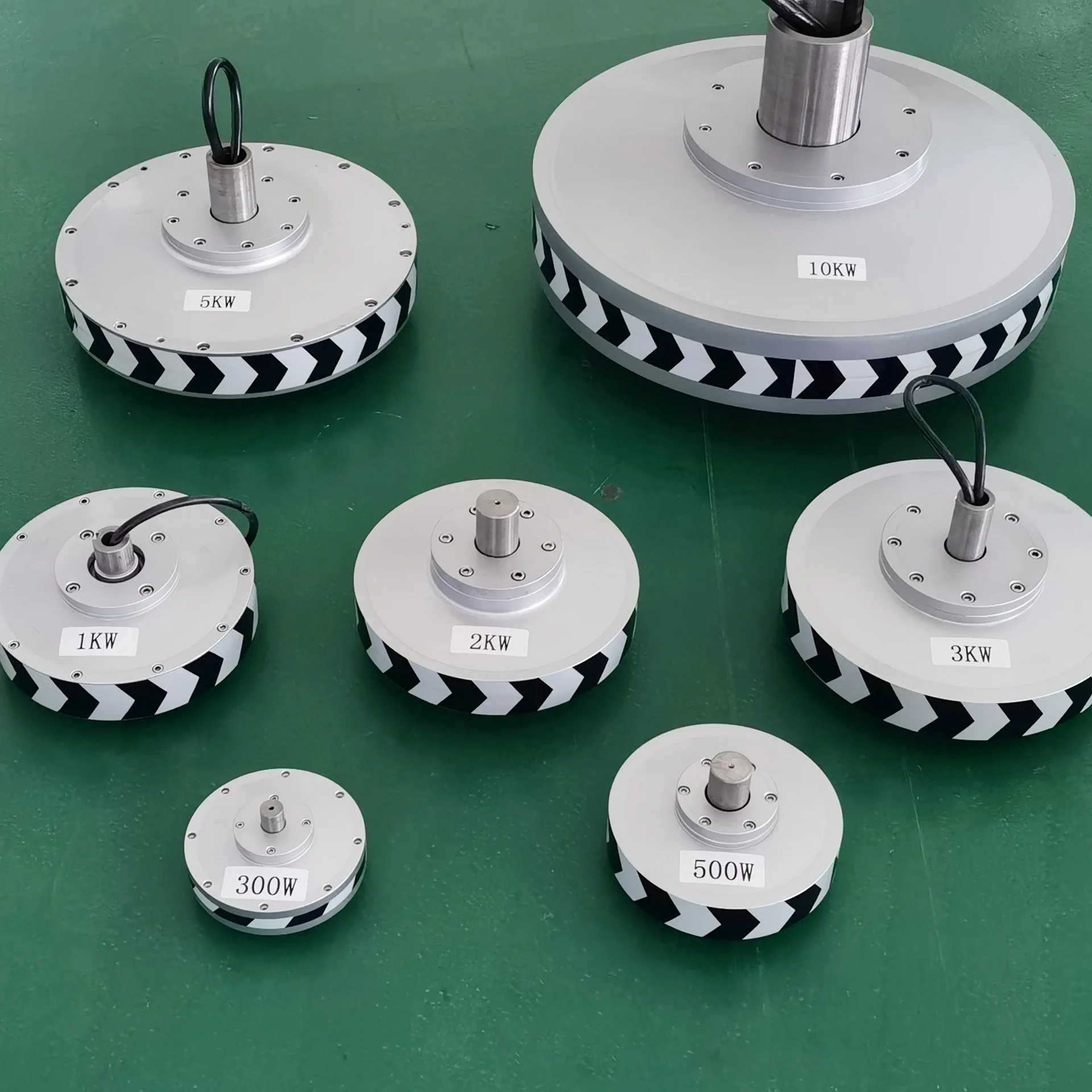 Maglev generator 1/1.5/2kw low speed disc type three-phase AC coreless aluminum alloy controller