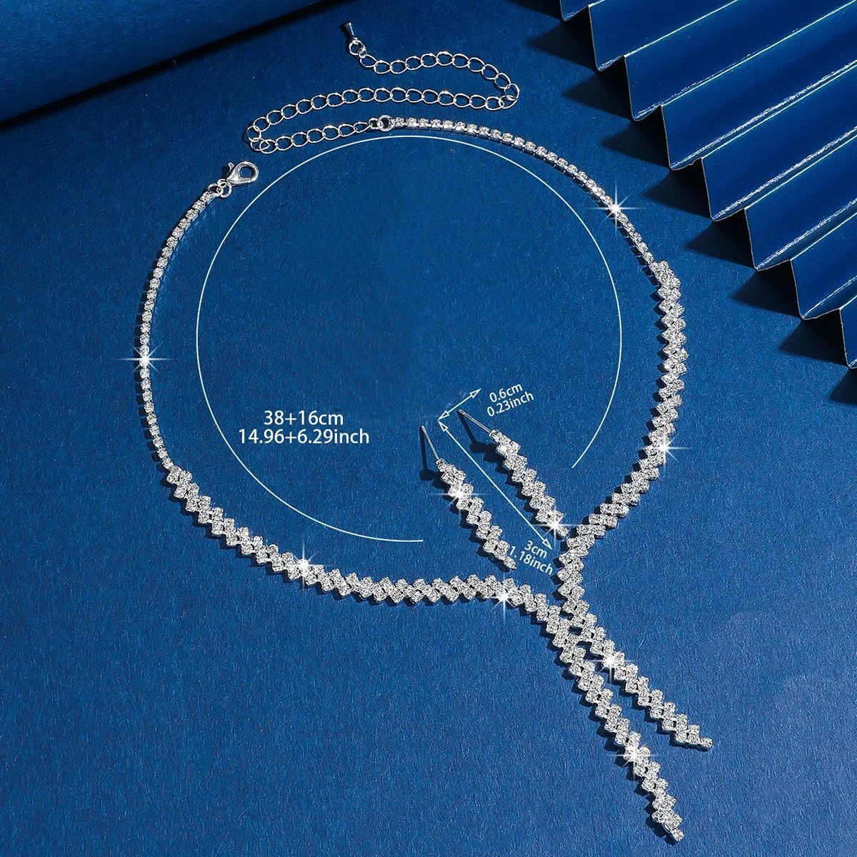 Luxuriöses Schwarzes Kristall Y-Halsketten-Ohrringe-Set für Damen, Gotischer Strass-Schmuck für Party, Abschlussball und Abendgarderobe – Detail 1