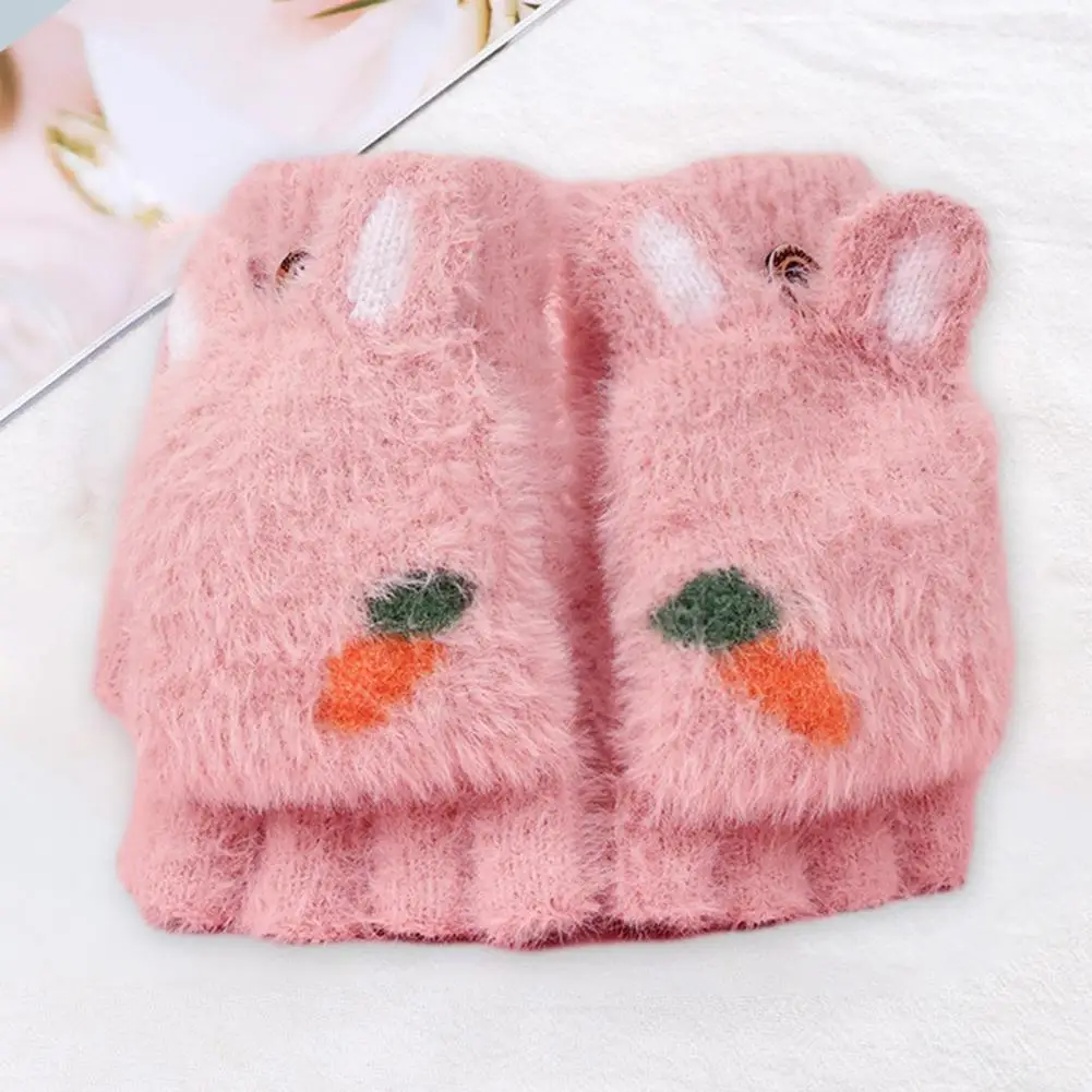 

1 Pair It has an overall rabbit shape and is decorated with carrot patterns.