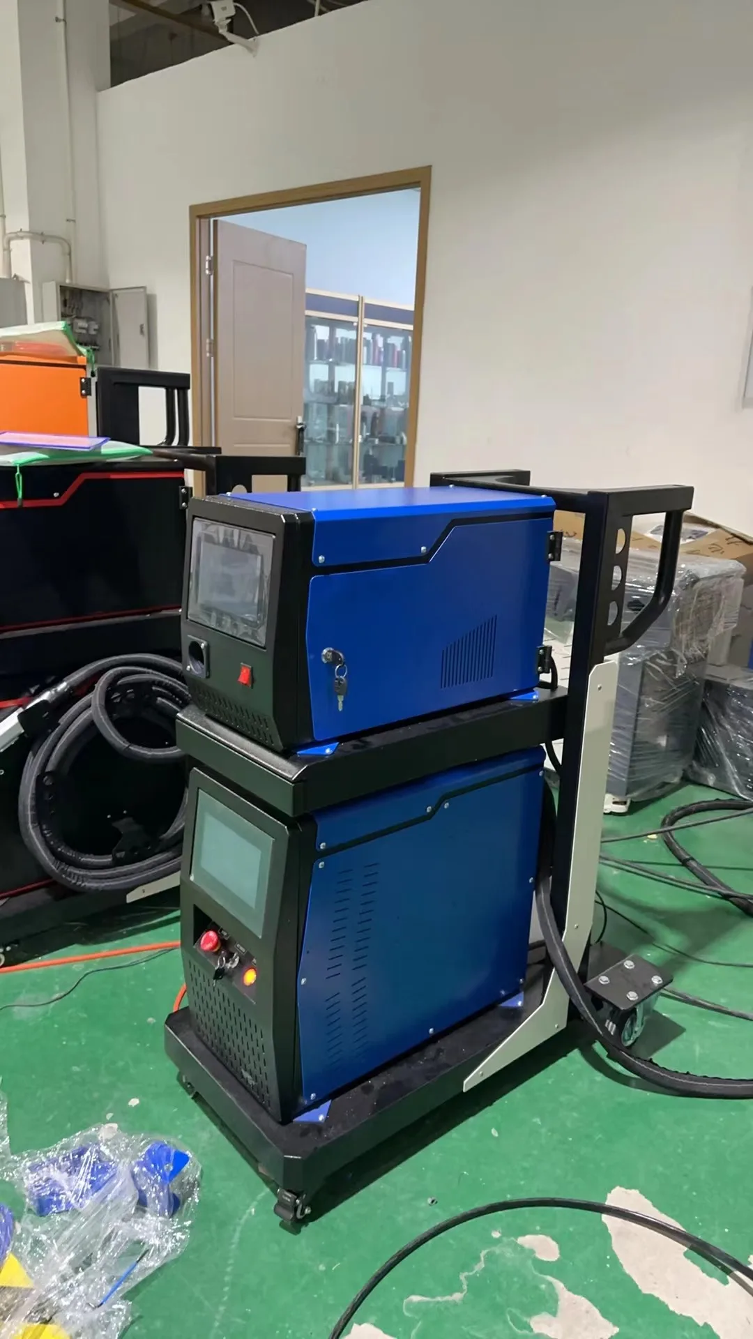 2000W High Power Laser Handheld Welding Cutting Cleaning 3-in-1 Air-Cooled Welding Machine for Metal