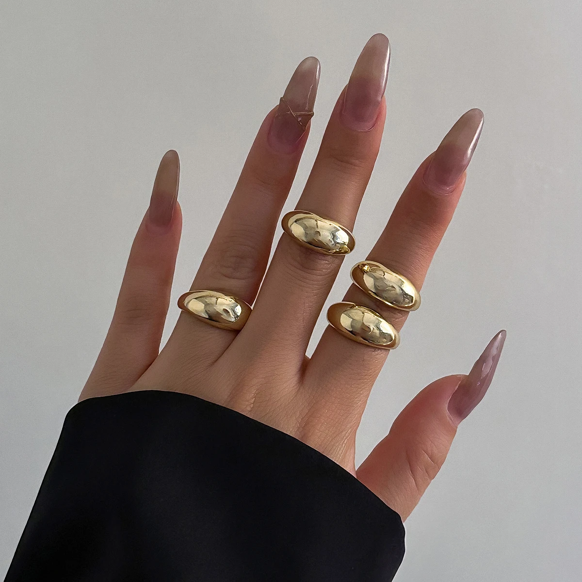 

4-piece curved smooth opening ring set, fashionable and simple wearing accessory