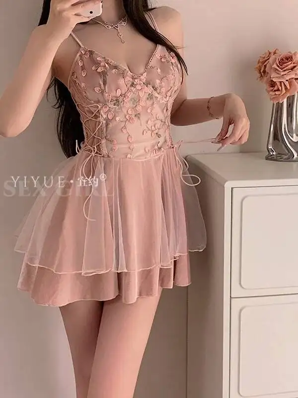 Sexy fluwelen nachthemd kant borduurwerk erotische vetersluiting slanke beugel push-up plus size nachtjapon jurk elegant 2025, nieuwe LIY8