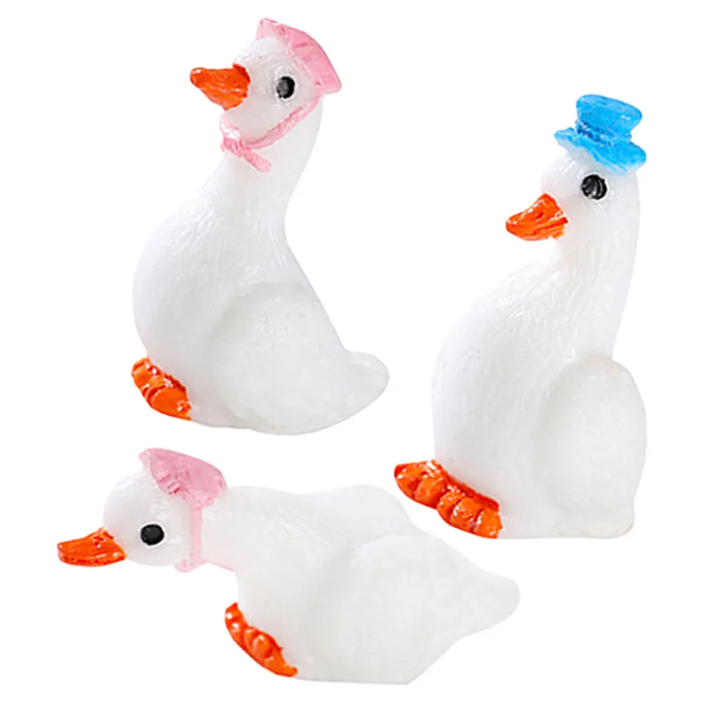 3Pcs White Swan Decorations Desktop Ornament Moss Swan Decor Miniature Adornment Smooth Touch Vivid Modeling Desktop Ornament,